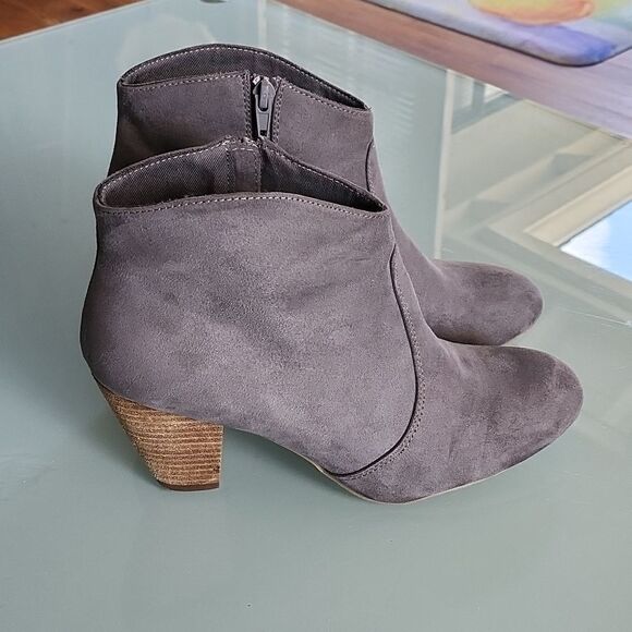 Report Faux Suede with Leather Stacked Heeled Boots - Picture 1 of 11
